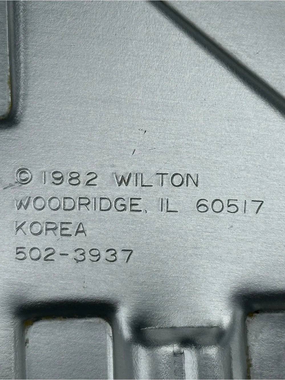 Wilton Vintage 1982 Holiday House Aluminum Cake Pan Model 502-3937